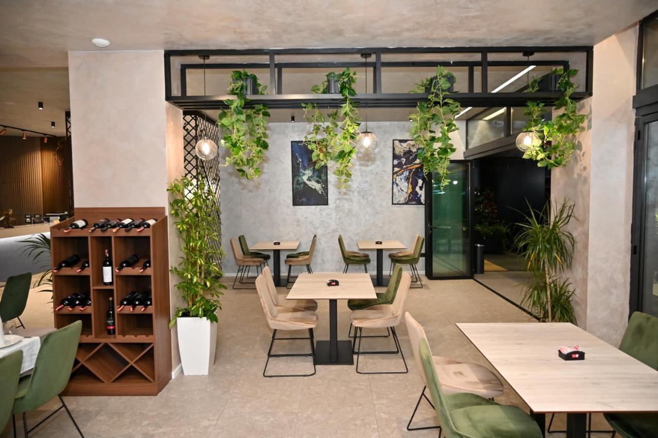 Hotel Vino Durrës Eksteriør billede