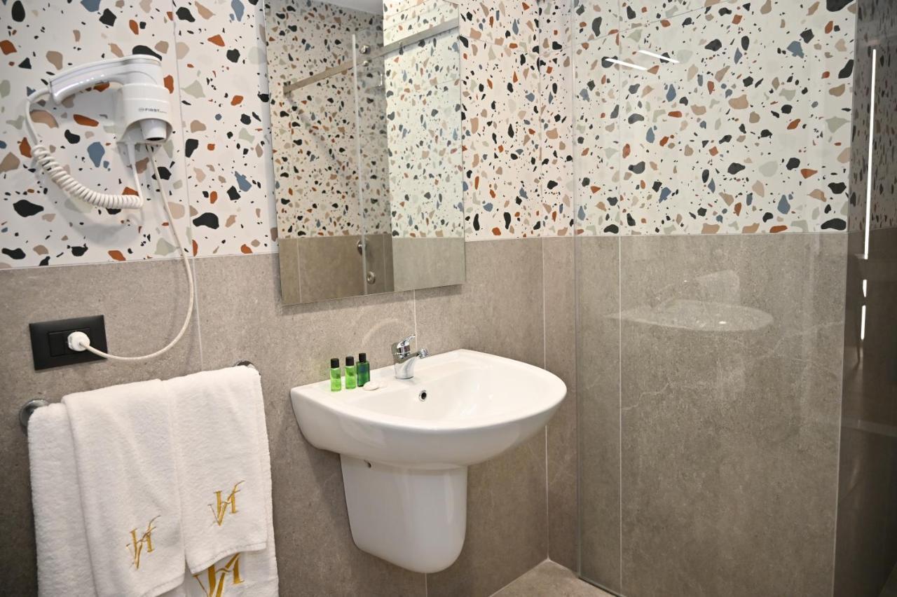 Hotel Vino Durrës Eksteriør billede